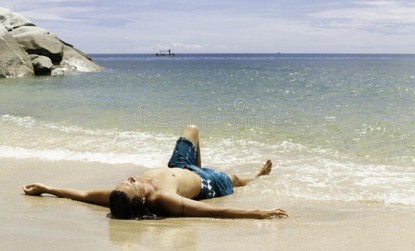 Μάθε γιατί μια εξόρμηση στη παραλία ισοδυναμεί με επίσκεψη σε spa