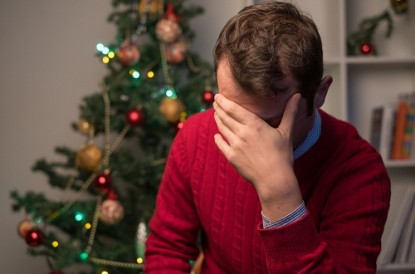 Πώς να φροντίσουμε την ψυχική μας υγεία κατά τη διάρκεια αυτών των Χριστουγέννων